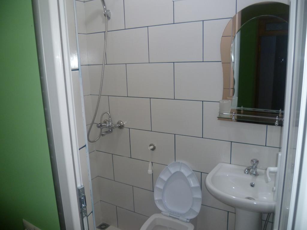 Suliko Guest House Μπατούμι Δωμάτιο φωτογραφία