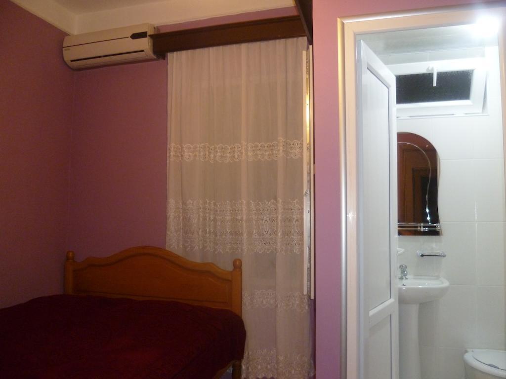 Suliko Guest House Μπατούμι Δωμάτιο φωτογραφία