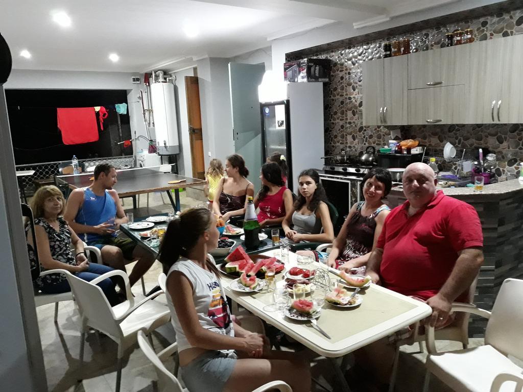 Suliko Guest House Μπατούμι Εξωτερικό φωτογραφία